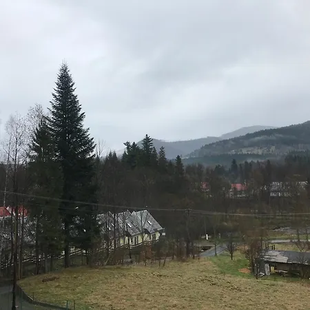 Osada Babiogorska - Goscinne Jaktstuga Zawoja